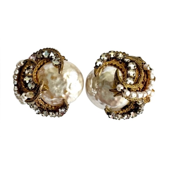 Miriam Haskell Clip Earrings Baroque Pearl Celestial Gold Tone 50s Rhinestone - Picture 1 of 12